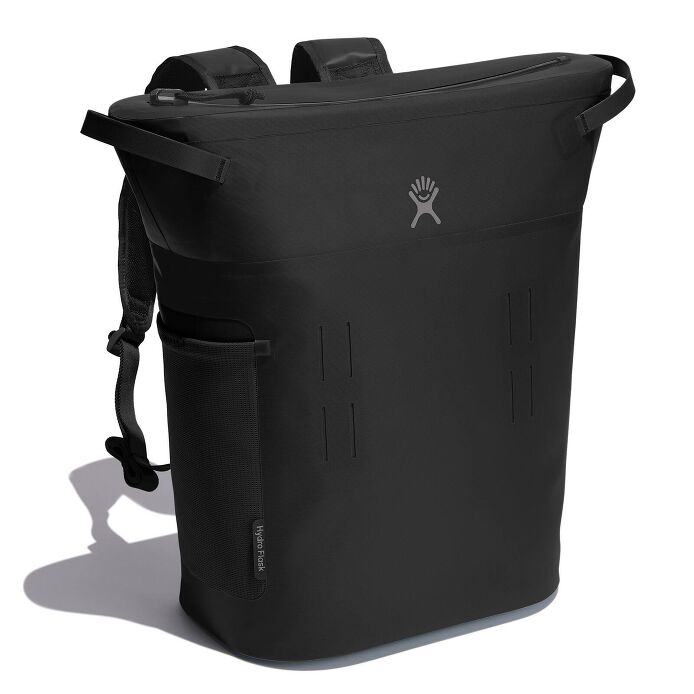 20-l-day-escapetm-pack-i7 20-l-day-escape-soft-cooler-pack-black-angled_1.jpg