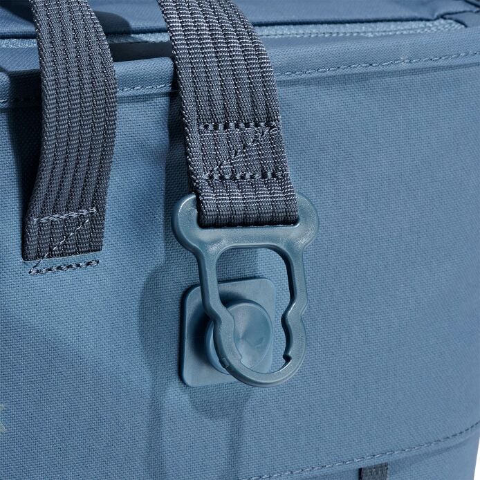 carryouttm-soft-cooler-tote-30-l-d0 250815_hydro_cooler_details_14839_6.jpg