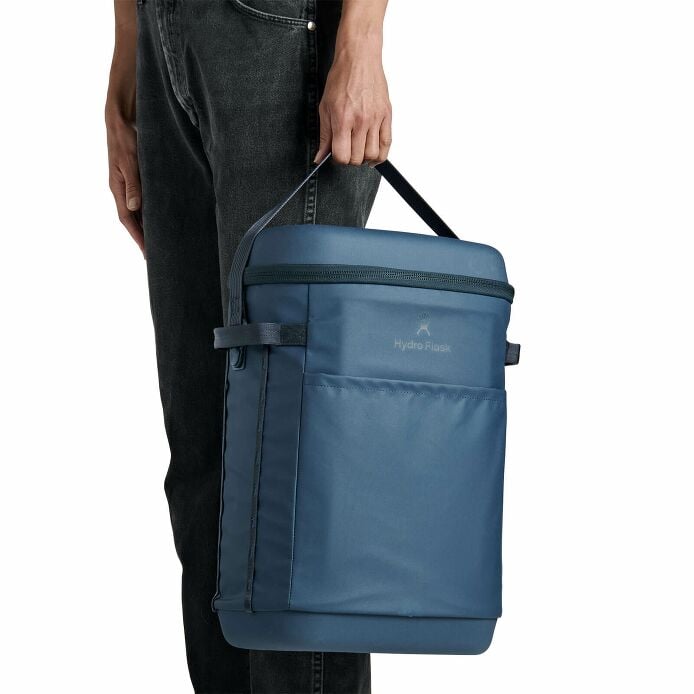 carryouttm-backpack-22-l-c5 250815_hydro_s26_hb_14597_6.jpg
