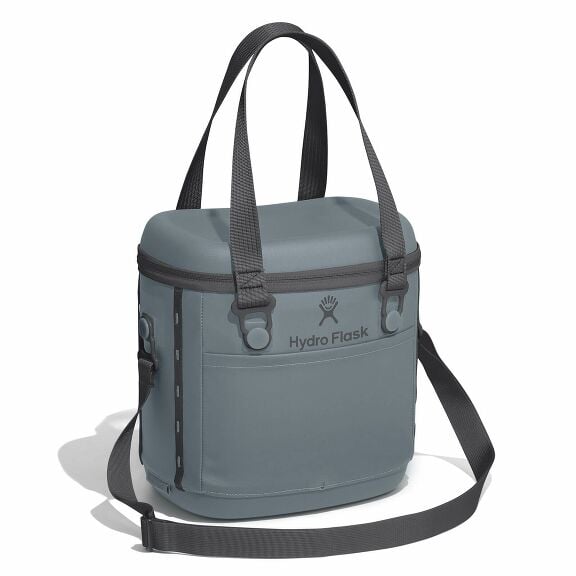 carryouttm-soft-cooler-10-l-o2 6pco043-carryout-cooler-10l-shale-gray-angled_1_1.jpg