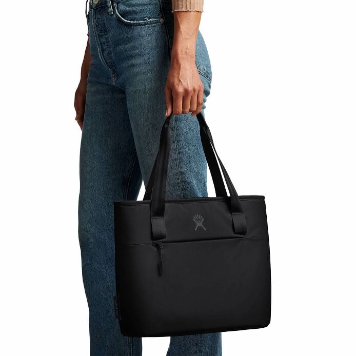8-l-insulated-lunch-tote-b0 8l-tote-black-hb.jpg