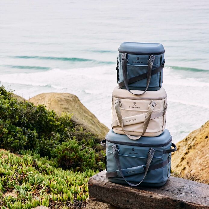 carryouttm-soft-cooler-15-l-c6 hf_carryout_bouwer_d1_l1_torrey_pines_still_life_0252_6.jpg