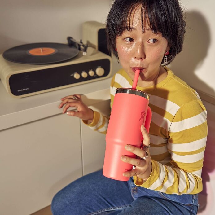 24-oz-travel-tumbler-w9 hf_s26_mcinnis_2487.jpg