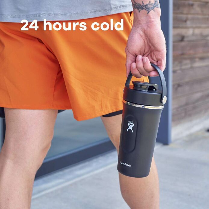 24-oz-insulated-shaker-bottle-m7 hydro_flask_ecomm_en_insulated_shaker_pt03_2000x2000px_4.jpg
