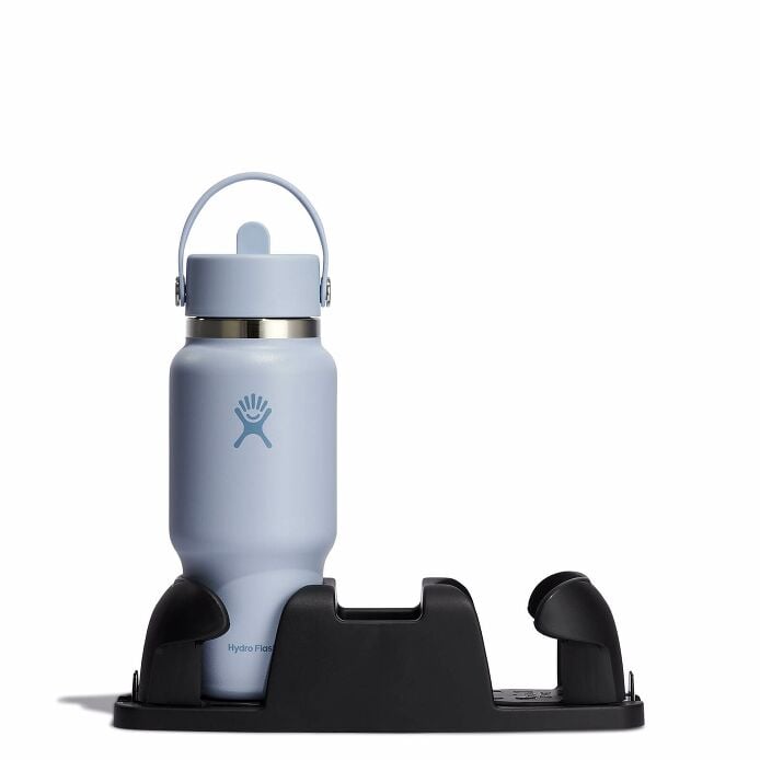 24-oz-travel-bottle-with-flex-straw-cap-p8 surf-travel-bottle-in-cuplholder_2_8_1.jpg